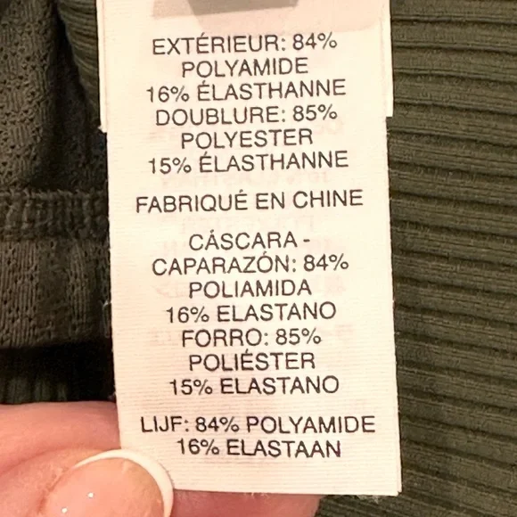 Vuori All The Feels Ribbed Strappy Tank Top Green Cropped Athleisure Yoga XL - Picture 9 of 11